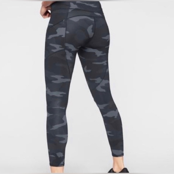 Athleta Pants - Athleta Rainier Reflective Tight - NWOT - Size M